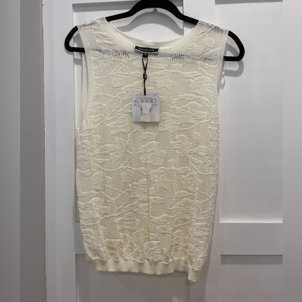 Elegant Cream Knit Sleeveless Top